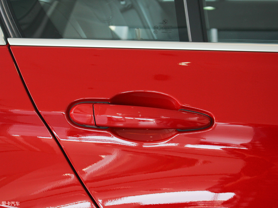 2018R3ϵ 320Li r(sh)