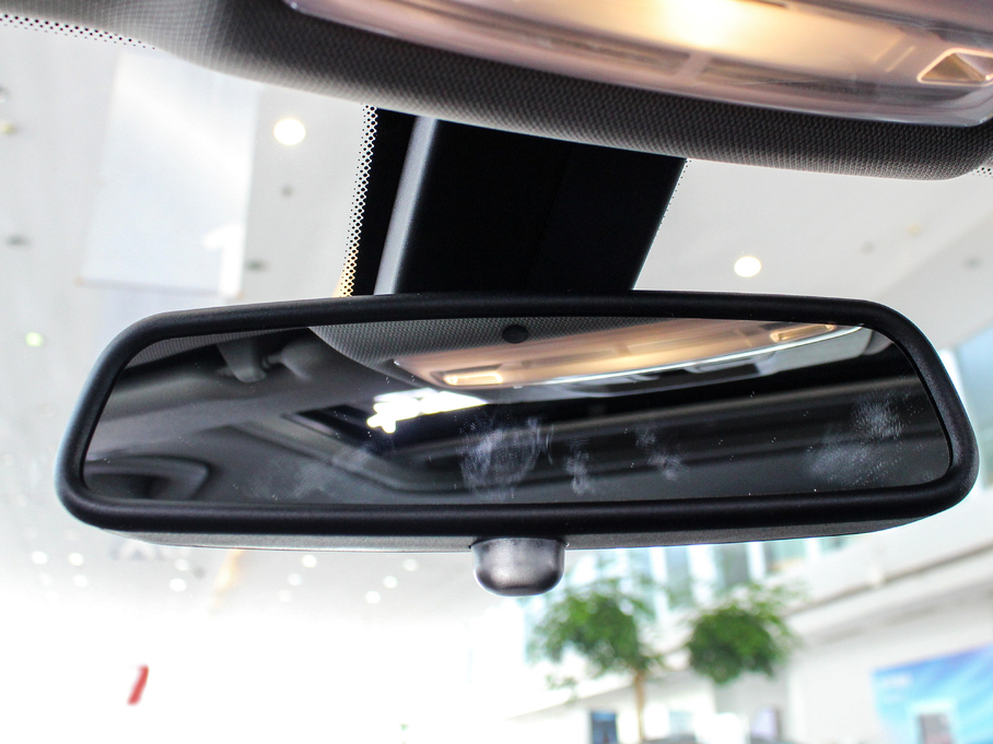 2018��R3ϵ 320Li �r����