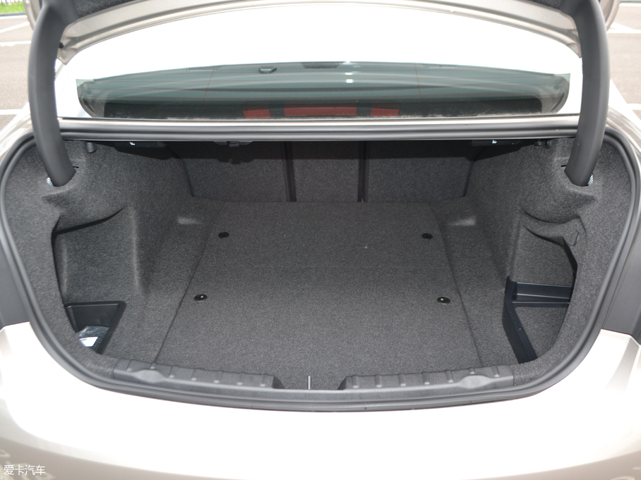 2018��R3ϵ 320Li �r����