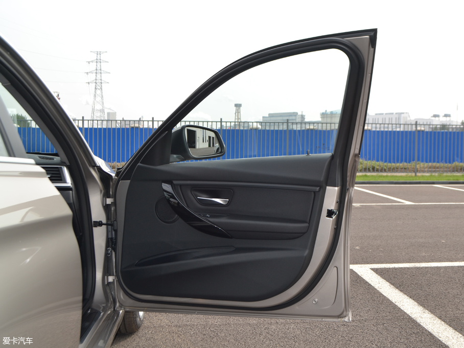 2018��R3ϵ 320Li �r����