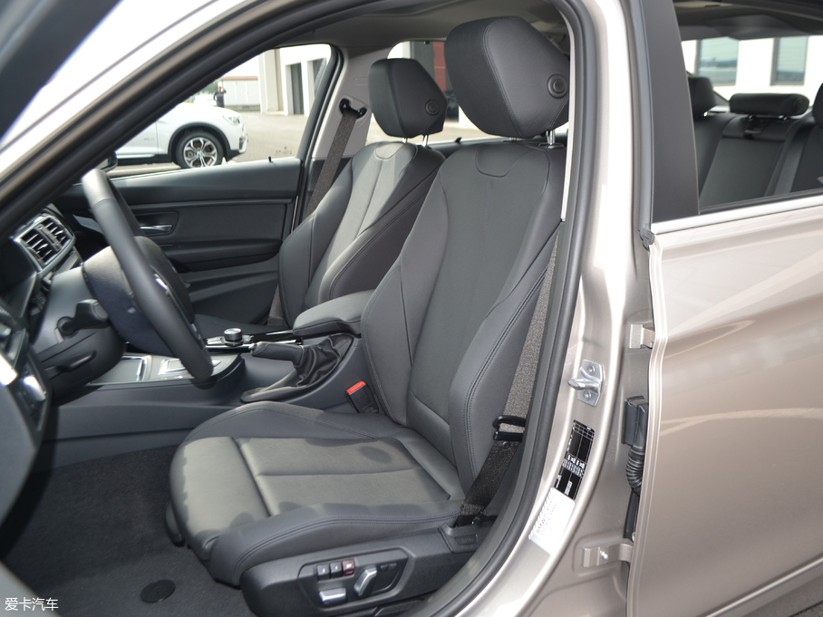 2018��R3ϵ 320Li �r(sh��)����