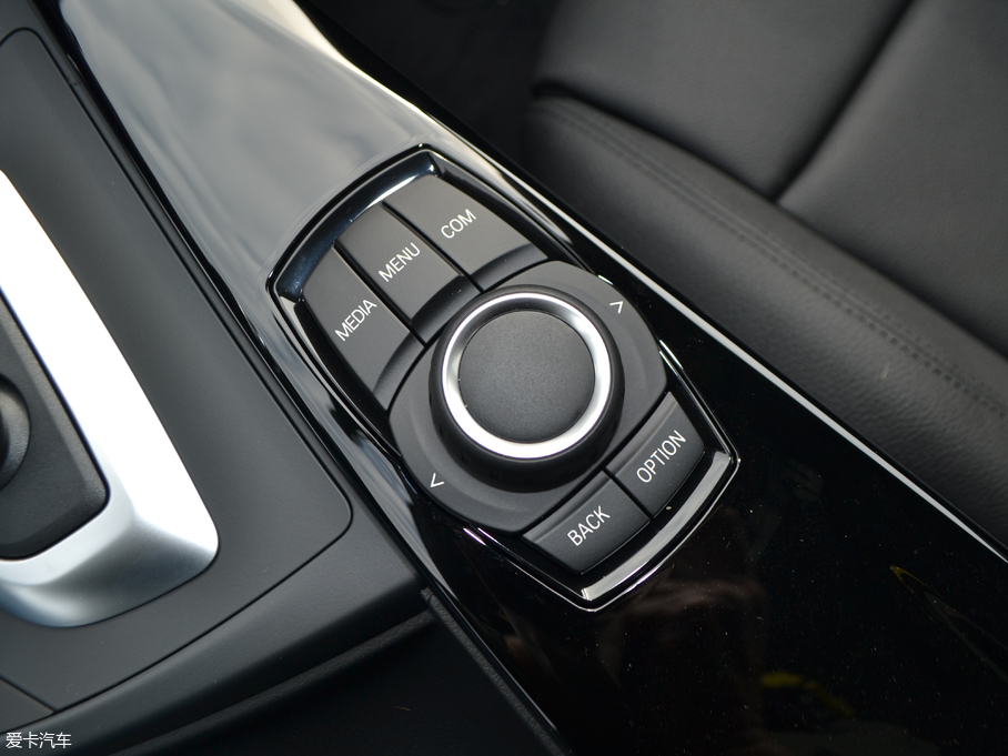 2018R3ϵ 320Li r(sh)