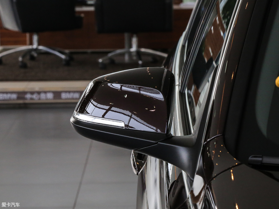 2018R3ϵ 320Li IͺAb