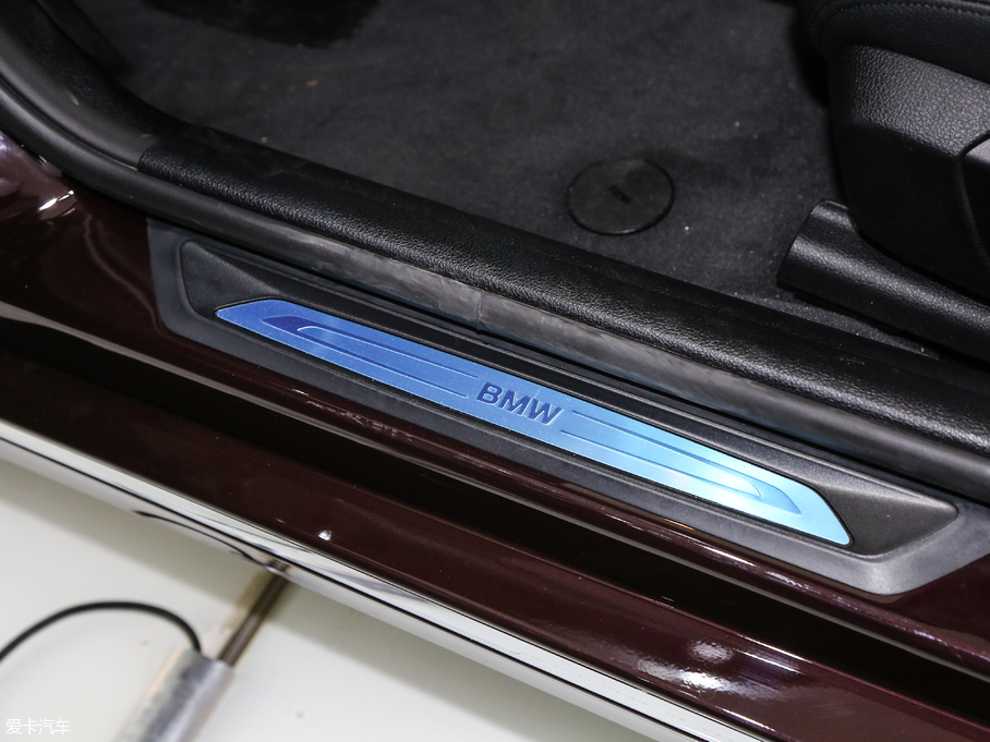 2018R3ϵ 320Li IͺAb