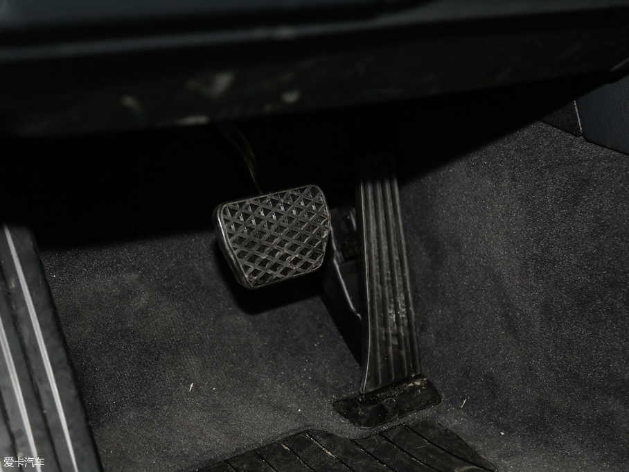 2018R3ϵ 320Li IͺAb