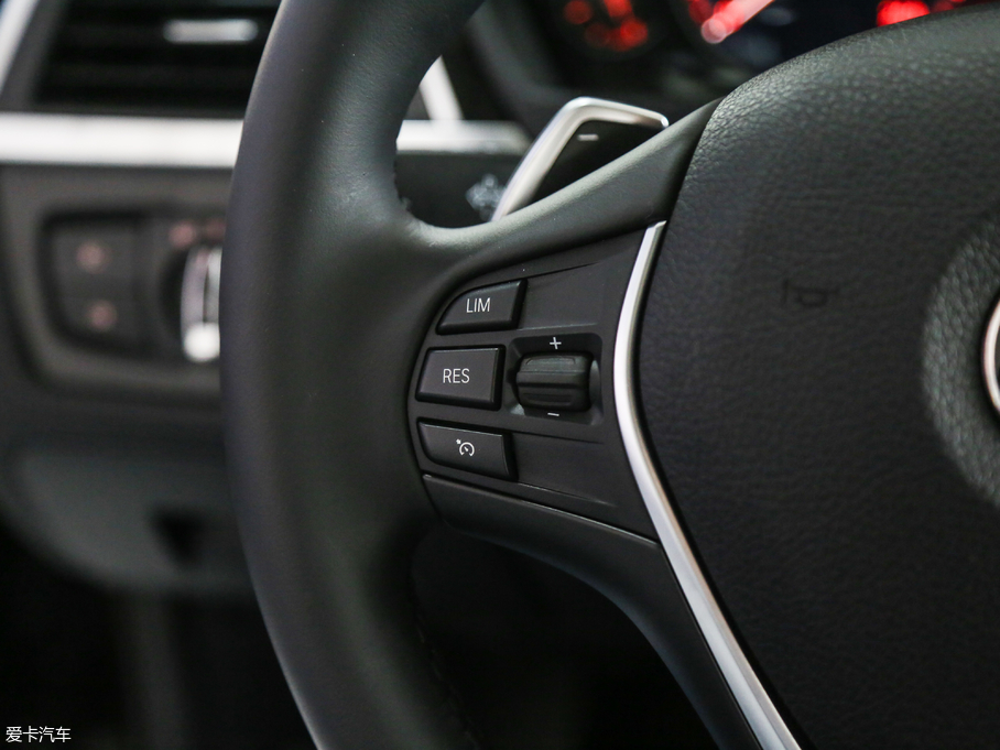 2018R3ϵ 320Li IͺAb