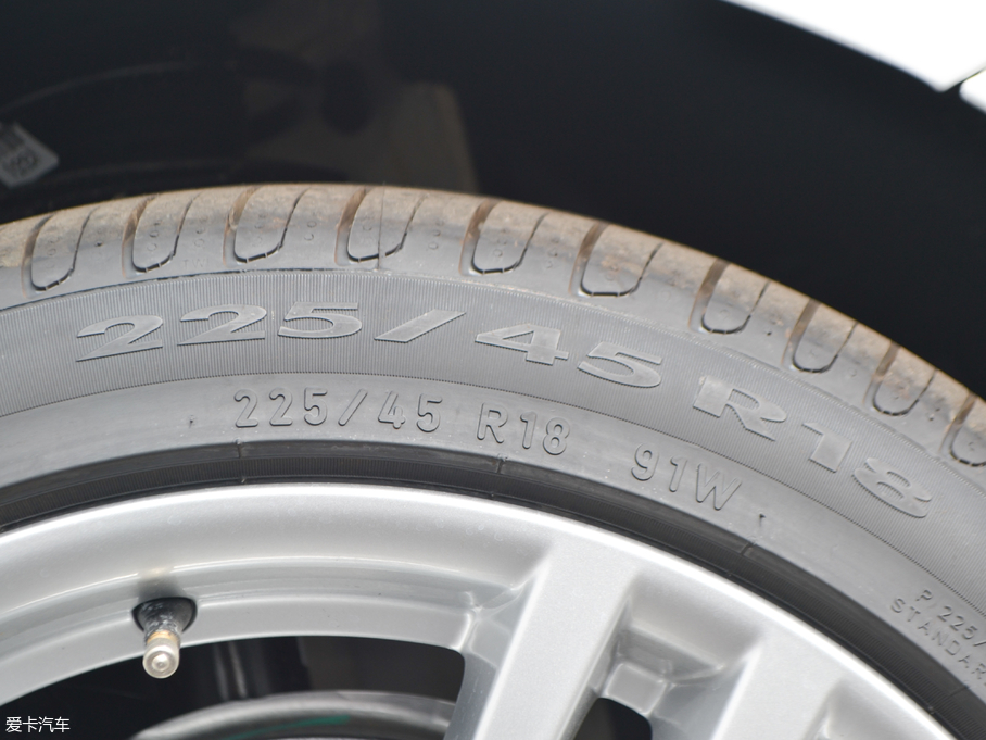 2018R3ϵ 320i M\b