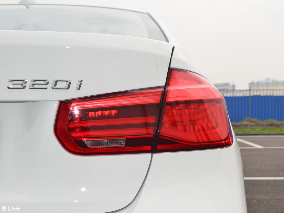 2018R3ϵ 320i M\b