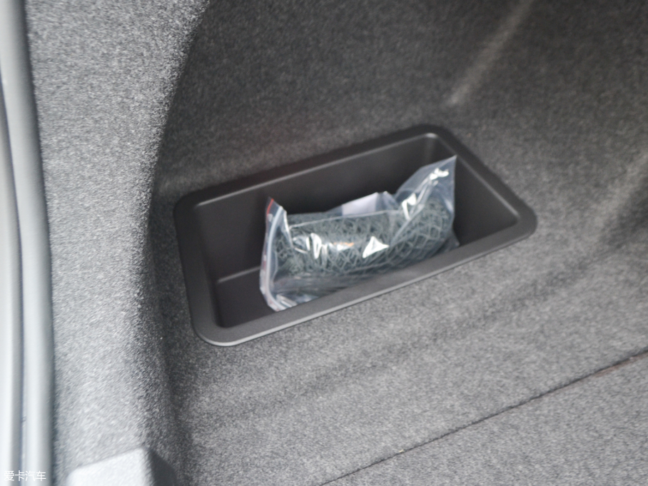 2018R3ϵ 320i M\b