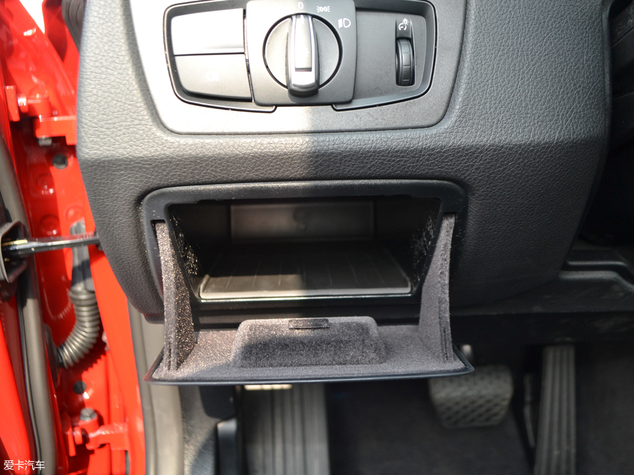 2018��R3ϵ 320Li M�\����ҹ��