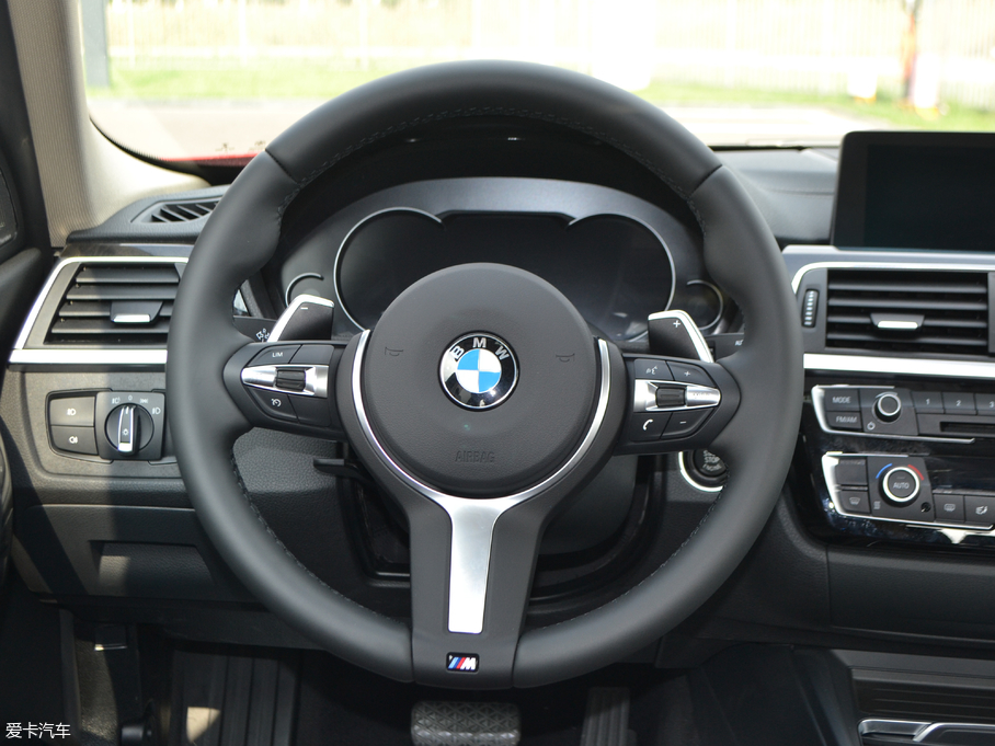 2018��R3ϵ 320Li M�\����ҹ��