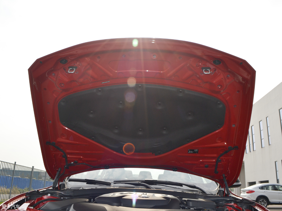 2018��R3ϵ 320Li M�\����ҹ��