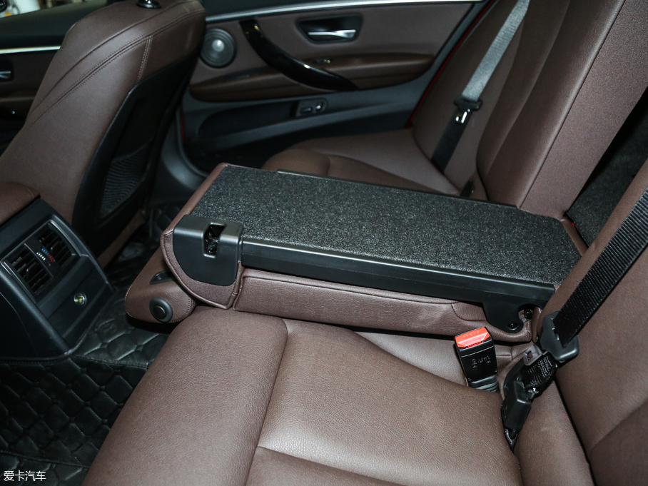 2018��R3ϵ 320Li M�\����ҹ��