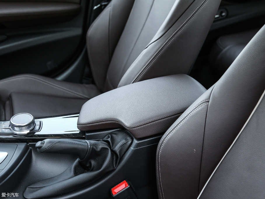 2018��R3ϵ 320Li M�\����ҹ��