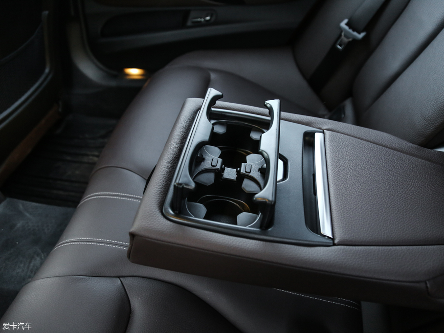 2018R3ϵ 320Li M\ҹ