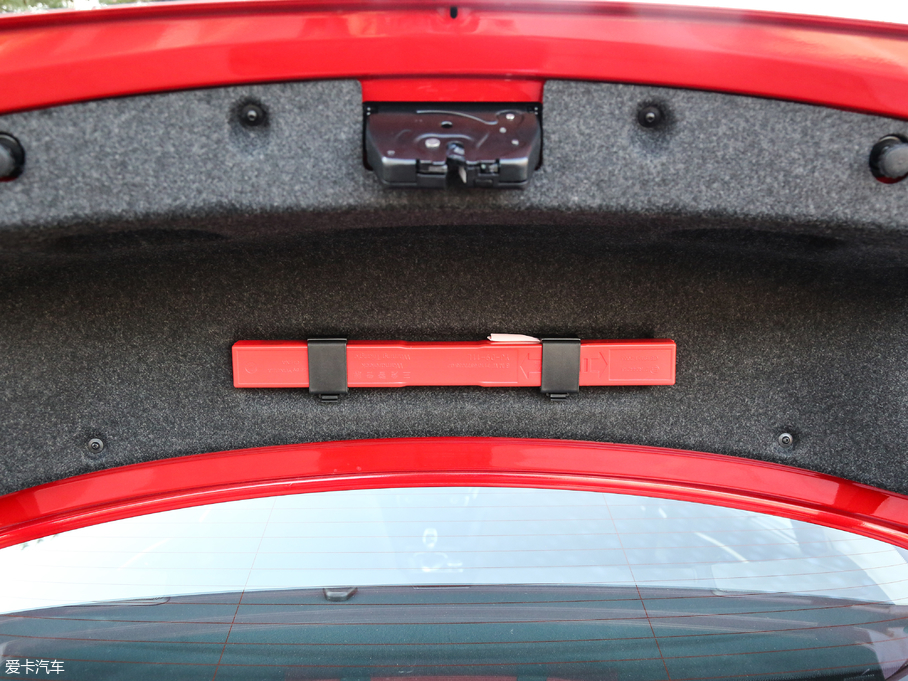 2018R3ϵ 320Li M\ҹ