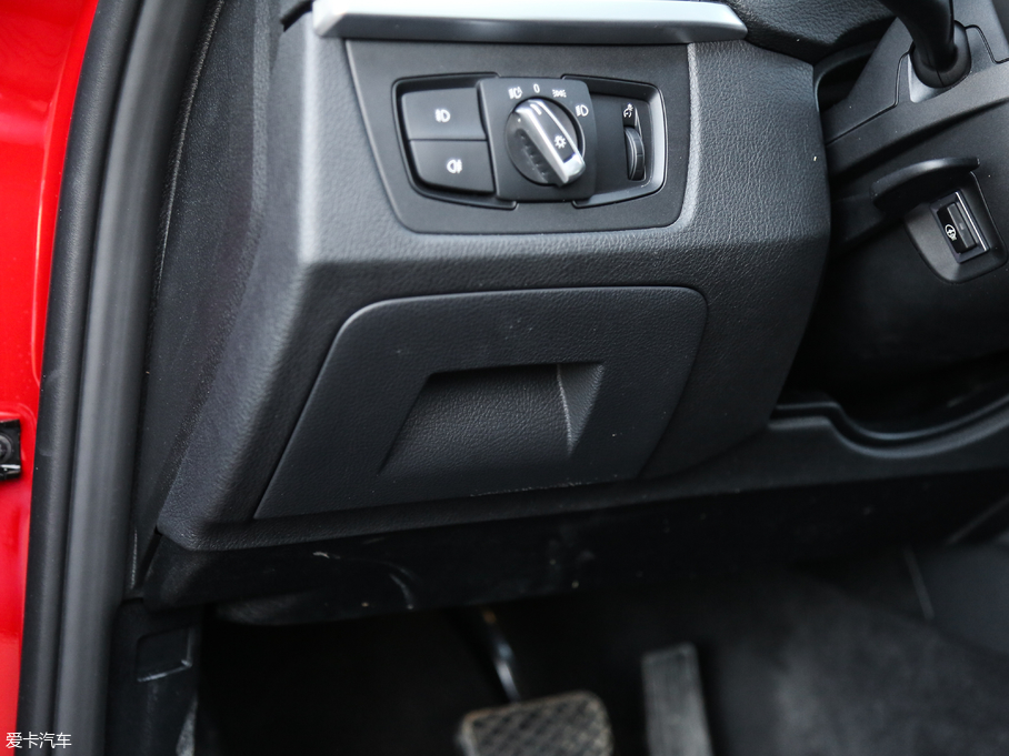 2018��R3ϵ 320Li M�\����ҹ��