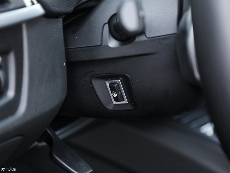 2018��R3ϵ 320Li M�\����ҹ��