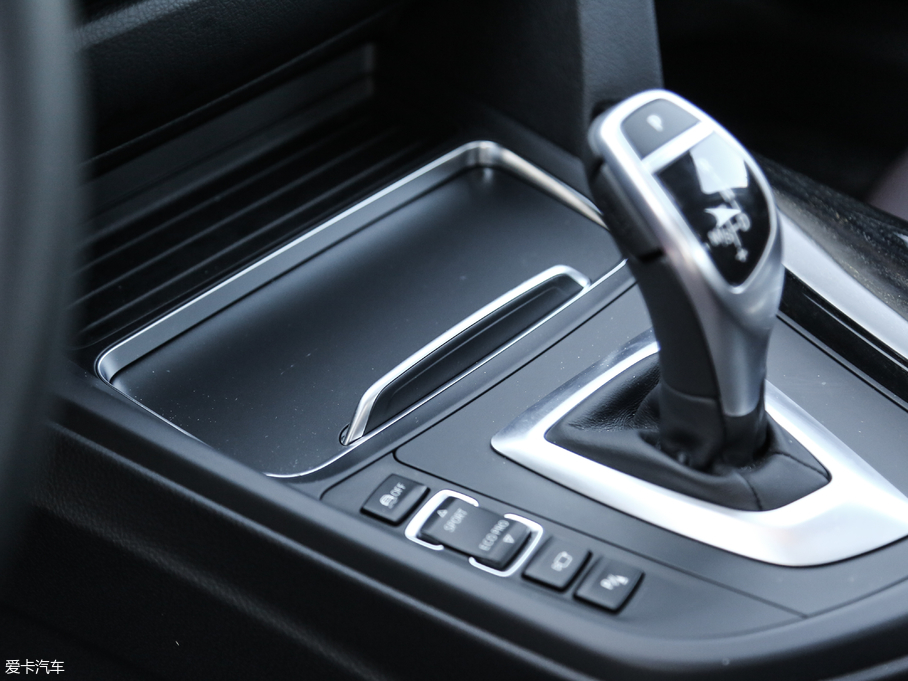 2018��R3ϵ 320Li M�\����ҹ��