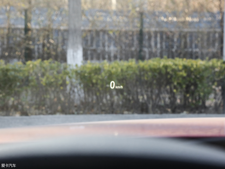 2018��R3ϵ 320Li M�\����ҹ��