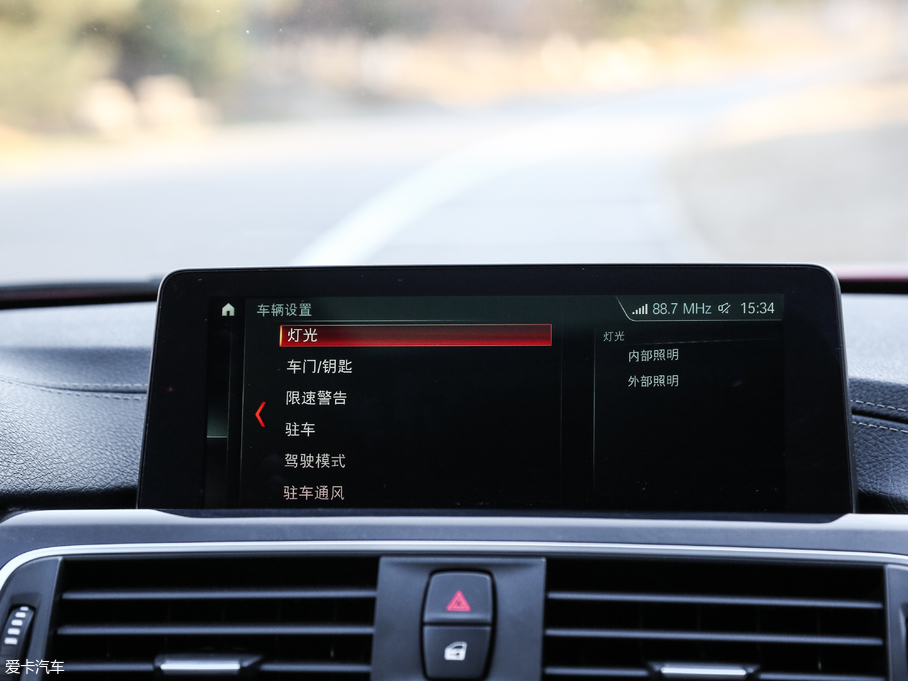 2018��R3ϵ 320Li M�\����ҹ��