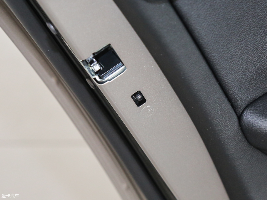 2018R3ϵ 320Li xDriver