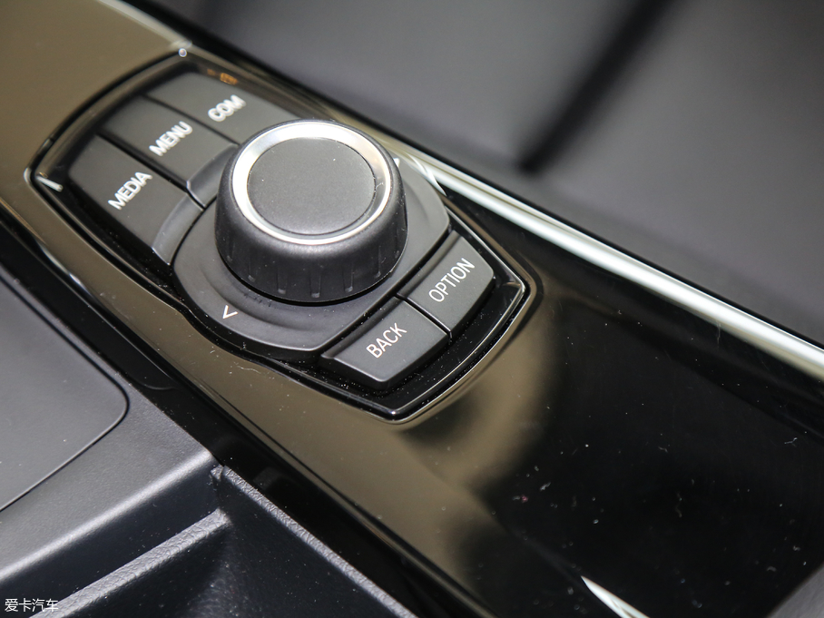 2018��R3ϵ 320Li xDrive�r����