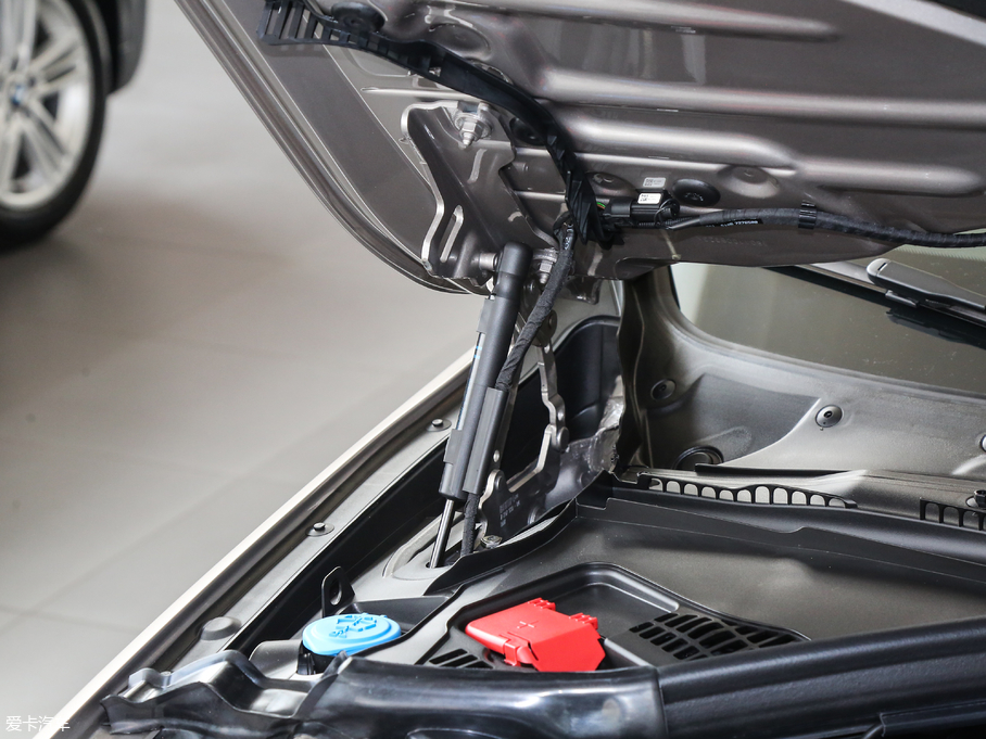 2018��R3ϵ 320Li xDrive�r����