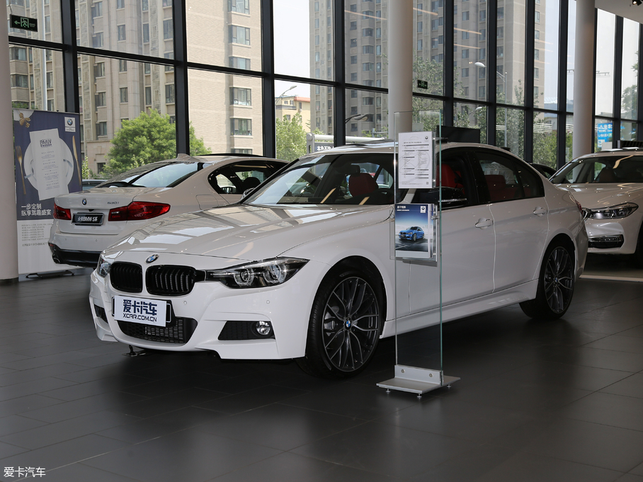 2018��R3ϵ 330i M�\����ҹ��