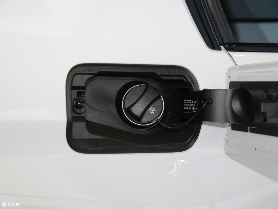 2018��R3ϵ 330i M�\����ҹ��