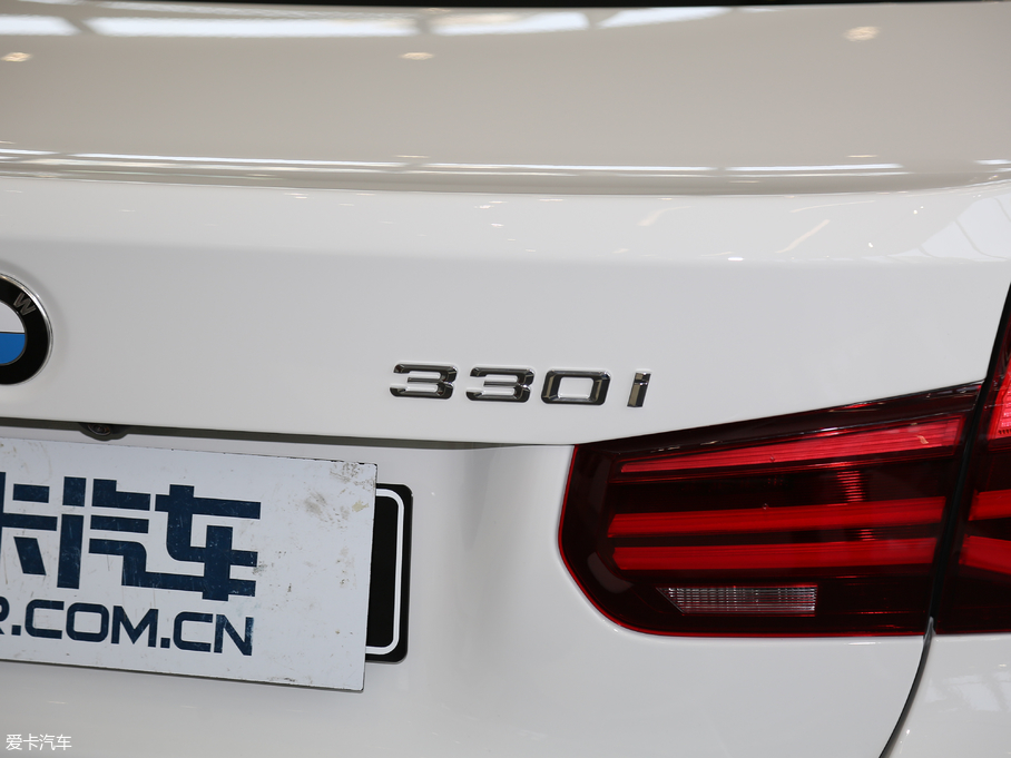 2018��R3ϵ 330i M�\����ҹ��