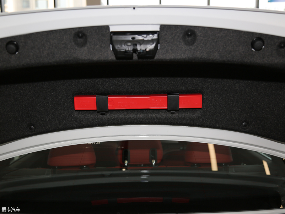 2018R3ϵ 330i M\ҹ