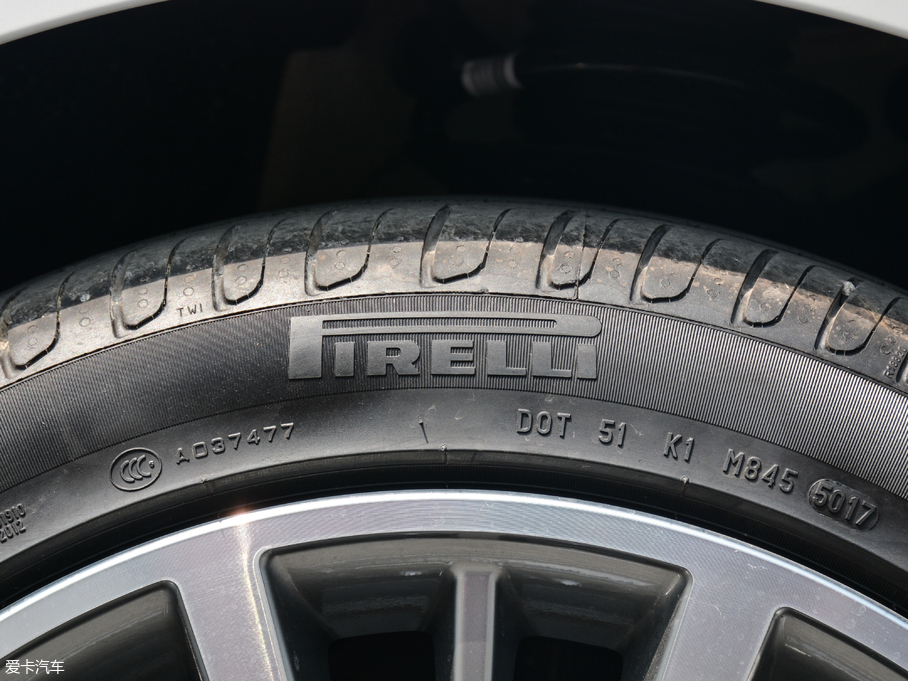 2018R3ϵ 320Li IͺAb