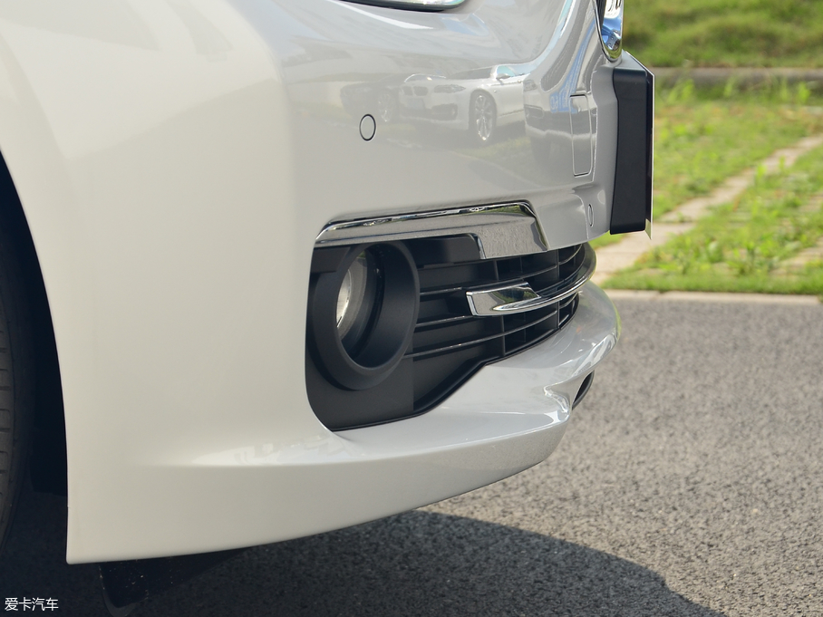 2018R3ϵ 320Li IͺAb