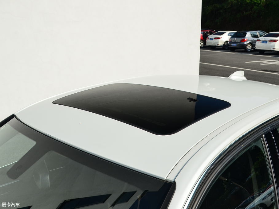 2018R3ϵ 320Li IͺAb