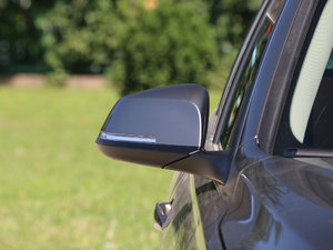 2018330Li xDriveAb ^