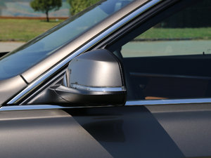 2018330Li xDriveAb (ji)^