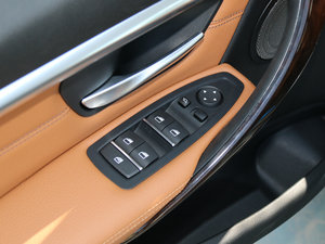 2018330Li xDriveAb {܇ƅ^	