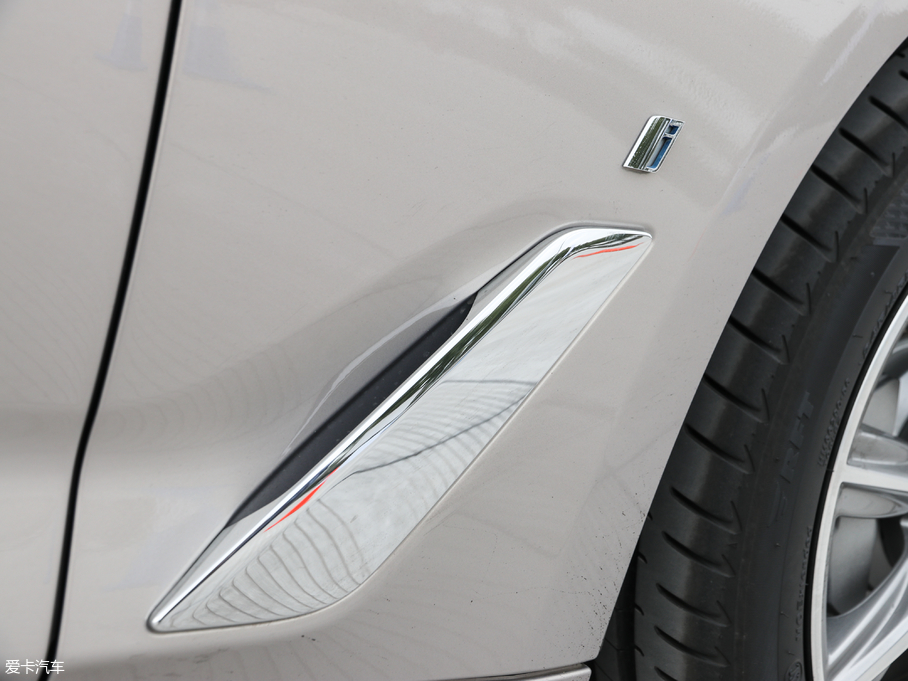 華晨寶馬2018款寶馬5系混合動(dòng)力