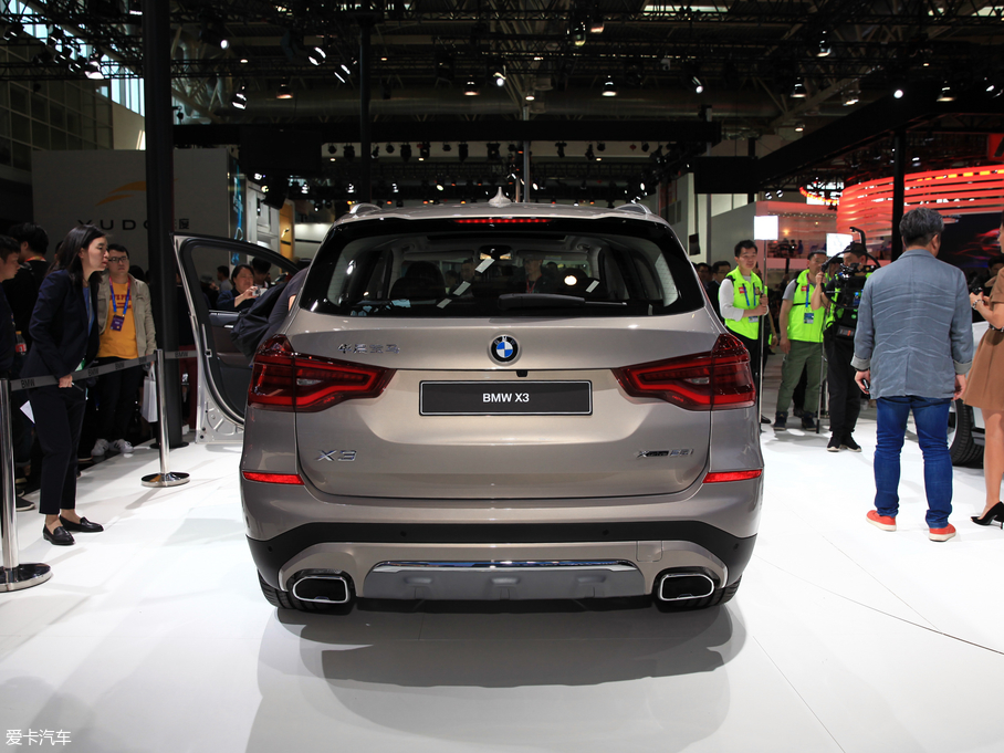 2018RX3 xDrive 25i Ab