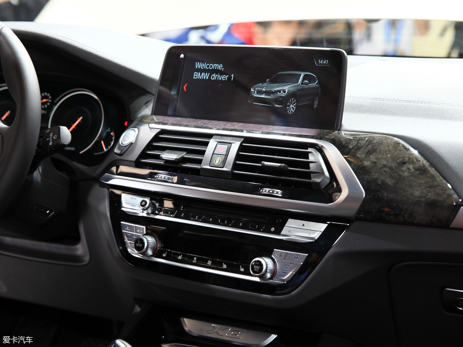 2018RX3 xDrive 25i Ab