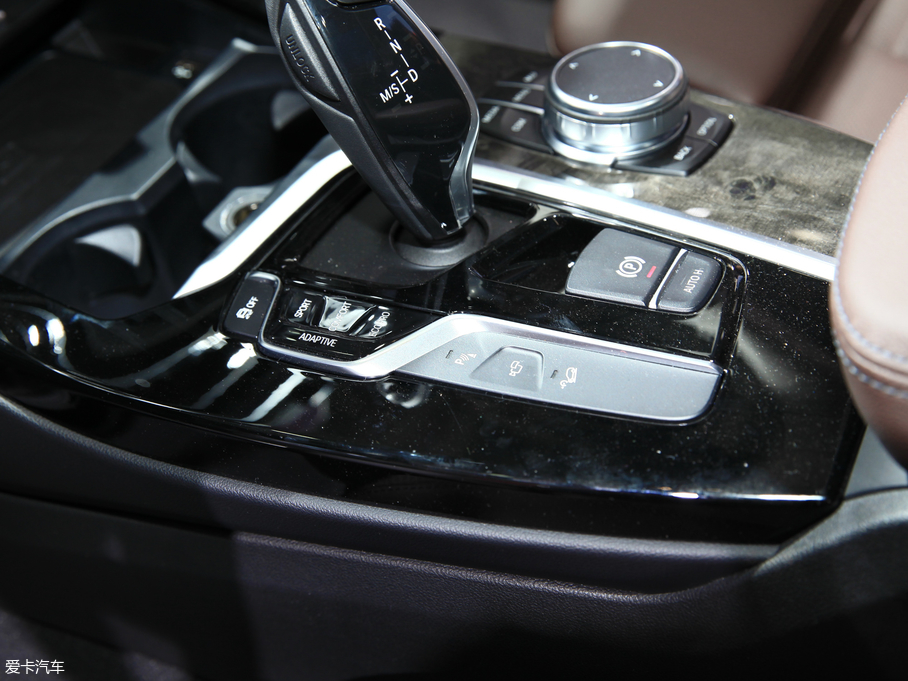 2018RX3 xDrive 25i Ab