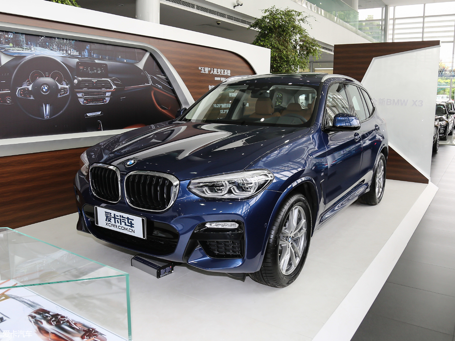 2018RX3 xDrive 30i I(lng)M\(yn)b