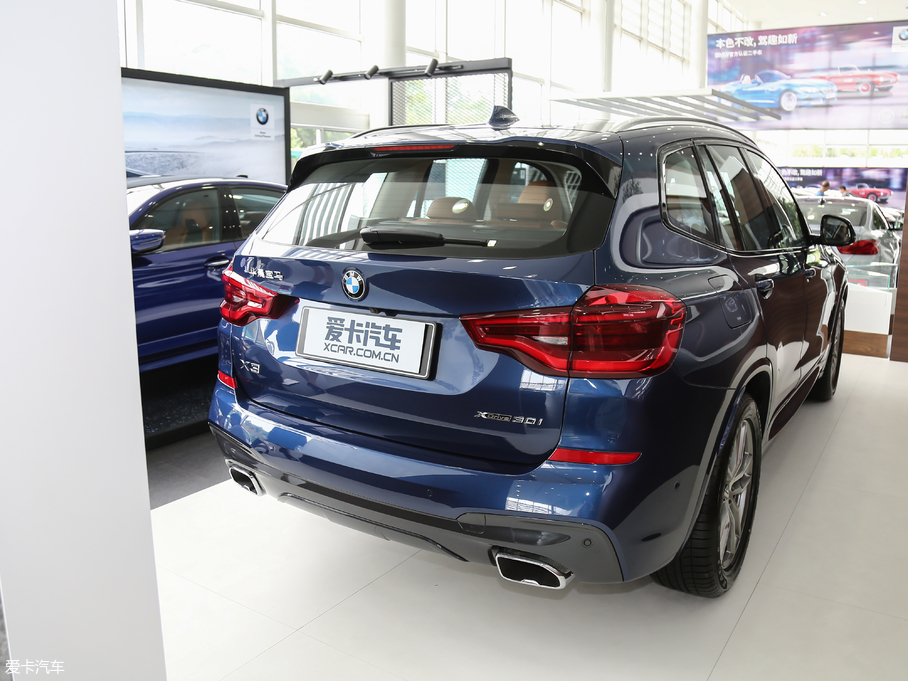 2018RX3 xDrive 30i IM\b