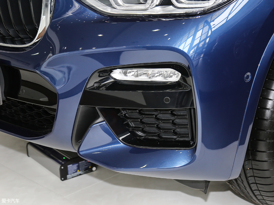 2018RX3 xDrive 30i IM\b