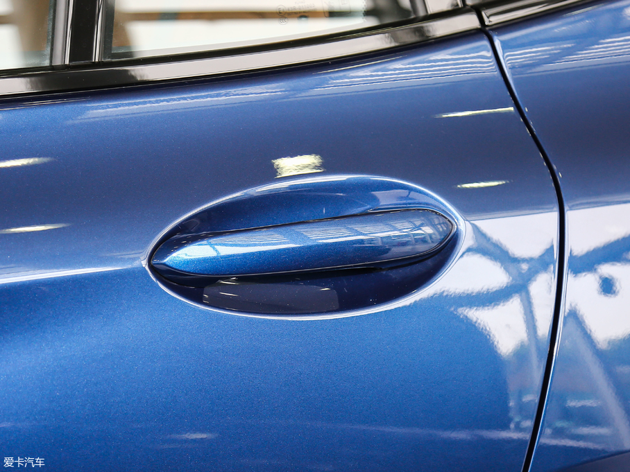 2018RX3 xDrive 30i IM\b