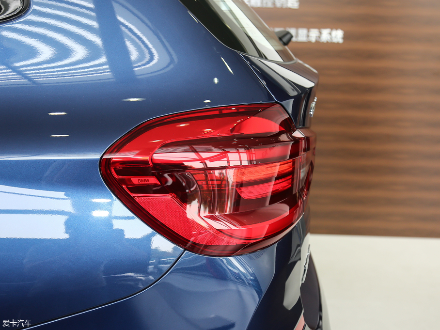 2018RX3 xDrive 30i IM\b