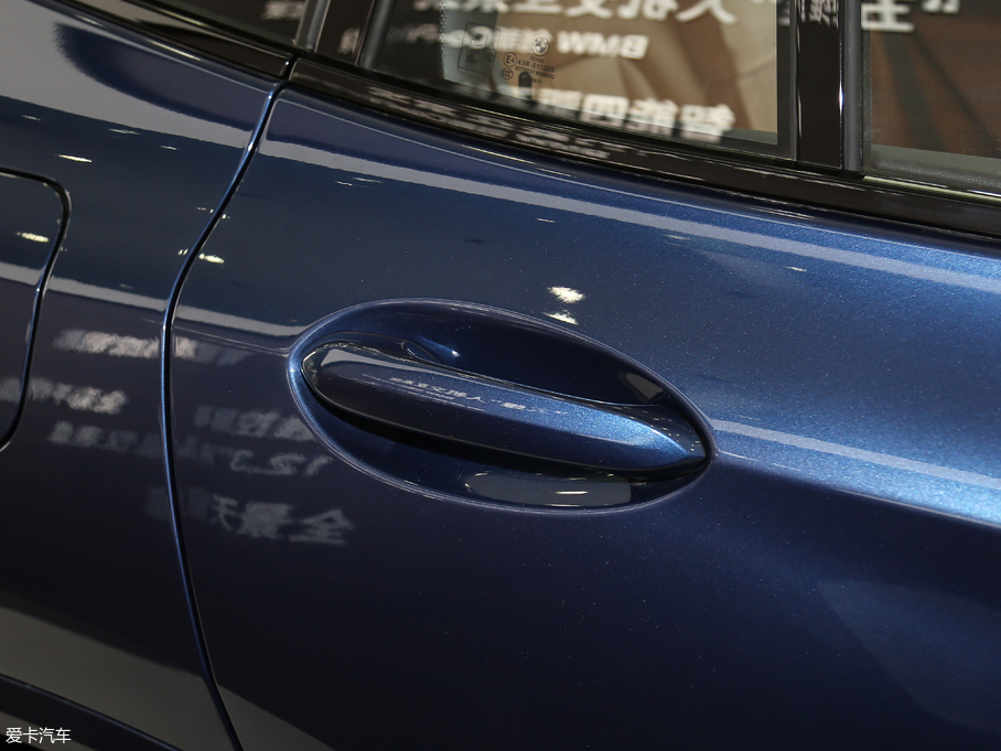 2018RX3 xDrive 30i IM\b