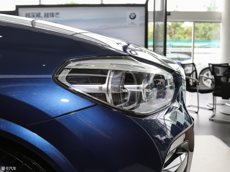 2018RX3 xDrive 30i I(lng)M\(yn)(dng)b