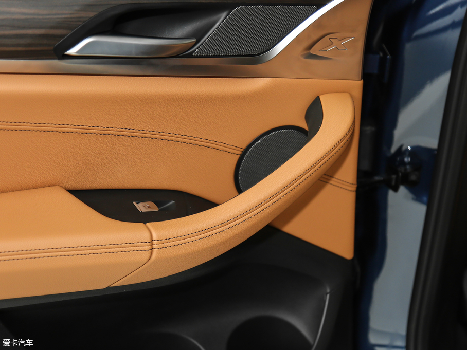 2018RX3 xDrive 30i IM\b